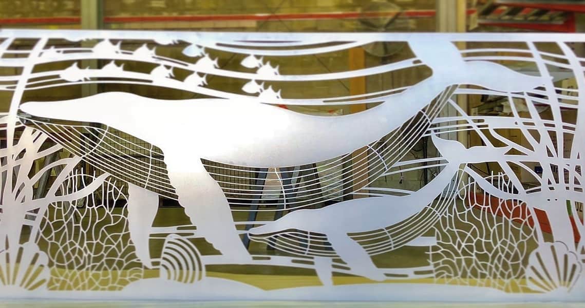 corruptie eend komedie Baleine Laser Cut Decorative Wall Art - Decorative Screens Direct